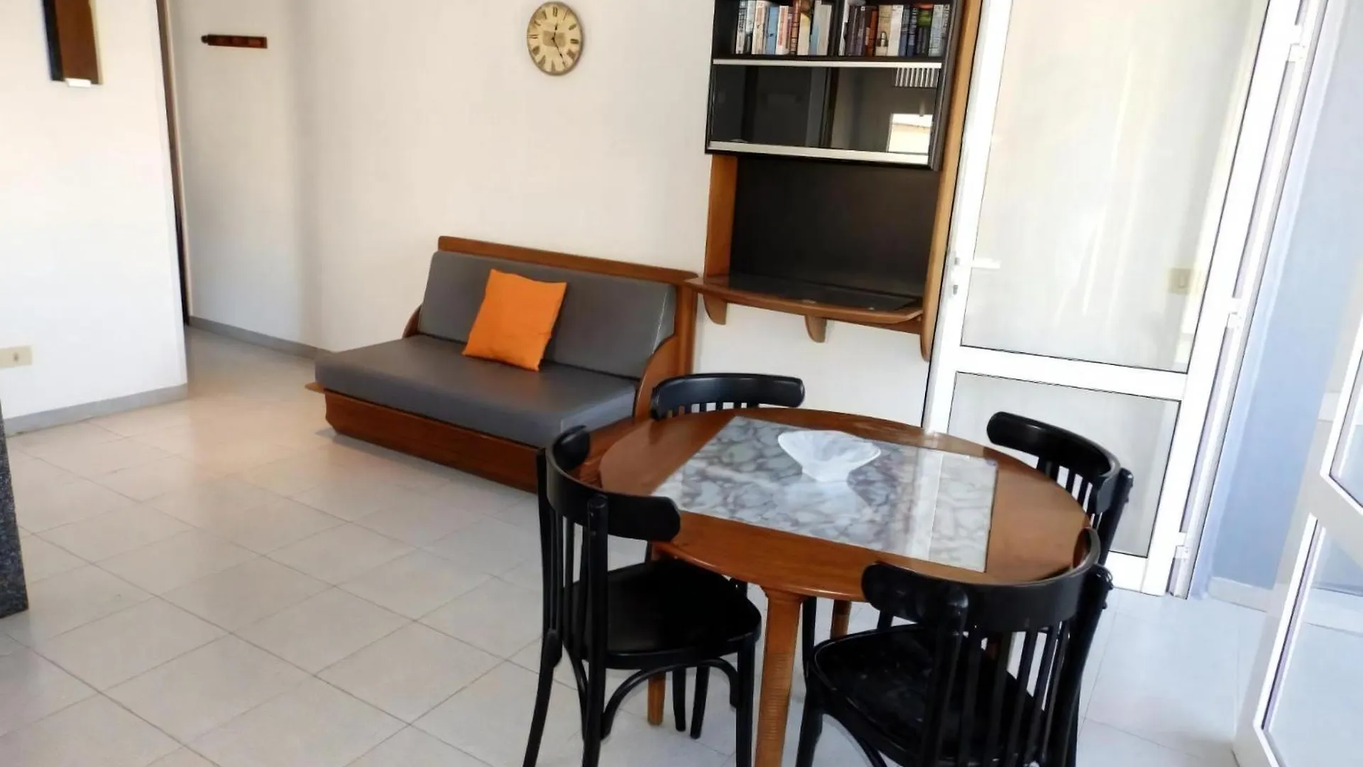 Am Strand Von El Medano Gelegenes Apartment